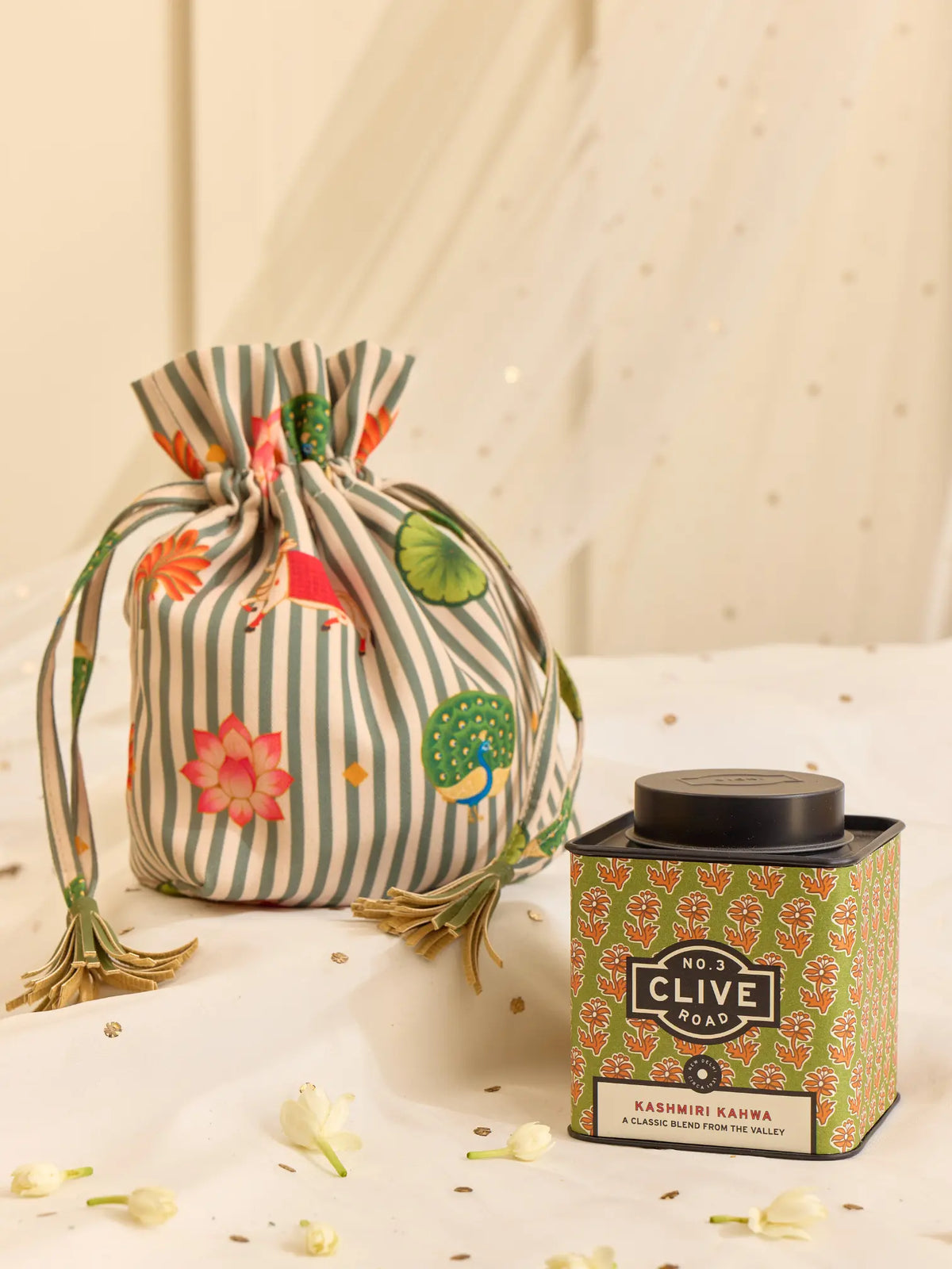 Ullas Hamper 1magnolialane